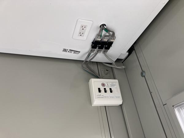 栃木県矢板店/展示場の中古ユニットハウス・プレハブ・コンテナハウスCT-41J(2.83坪)の各設備の分電盤