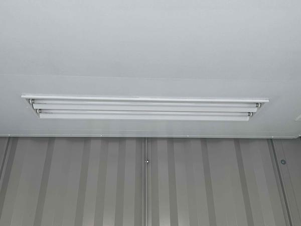 福岡県朝倉店/展示場の中古ユニットハウス・プレハブ・コンテナハウスCT-32JG(2.16坪)の各設備の照明器具