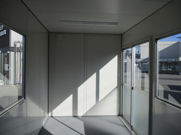 京都府亀岡店/展示場の新棟ユニットハウス・プレハブ・コンテナハウス47MSL(3.02坪)の本体の内観