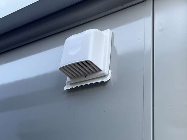 福井県 2.16坪 中古 CT-32J 内覧 外側からパイプファン