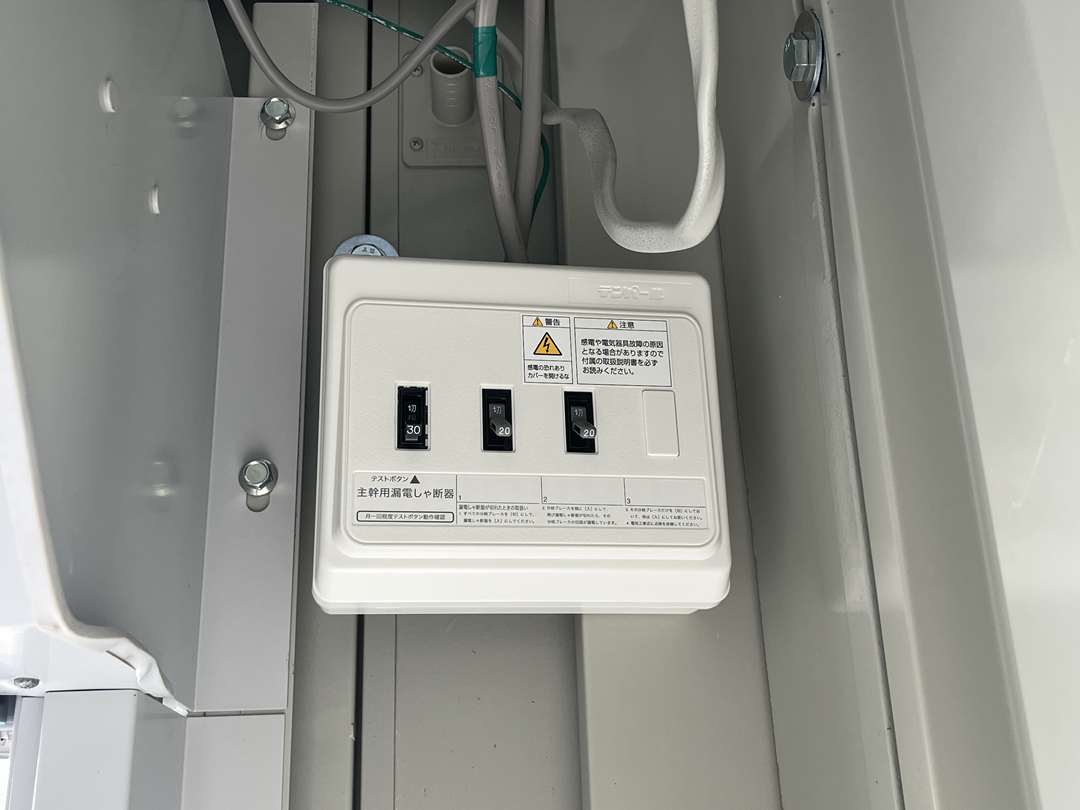 福井県 2.16坪 中古 CT-32JG 内覧 ブレーカー