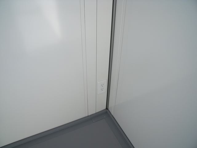 埼玉県 3.02坪 新棟 47MSL 内観 コンセント