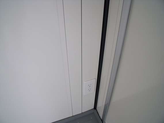 埼玉県 3.02坪 新棟 47MSL 内観 コンセント