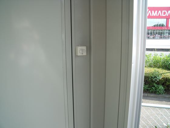 埼玉県 2.17坪 中古 CT-32J 内観 スイッチ