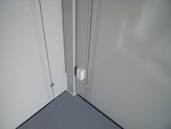 埼玉県 2.83坪 中古 CT-41J 内覧 コンセント