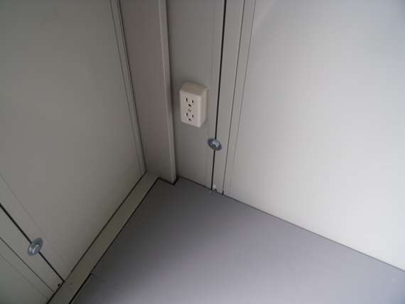 埼玉県 3.90坪 新棟 MSトレーラー CT-54J AC付 内観 コンセント