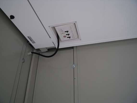 埼玉県 3.90坪 新棟 MSトレーラー CT-54J AC付 内観 ブレーカー