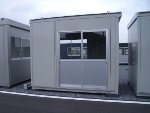 花園インター展示場｜ユニットハウス・プレハブ・コンテナハウス