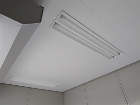 茨城県 2.16坪 中古 CT-32J 内観 照明