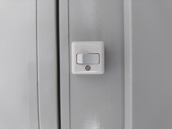 茨城県 2.16坪 中古 CT-32J 内観 スイッチ