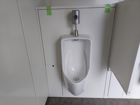 茨城県 1.84坪 新棟 SANIT_29MSL 男性用トイレ AC付 小便器