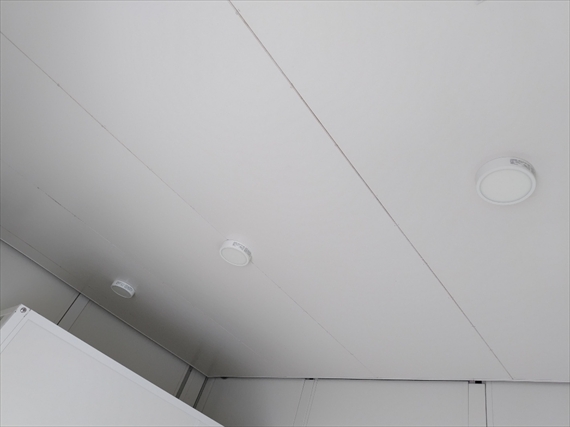 茨城県 1.84坪 新棟 SANIT_29MSL 男性用トイレ AC付 天井