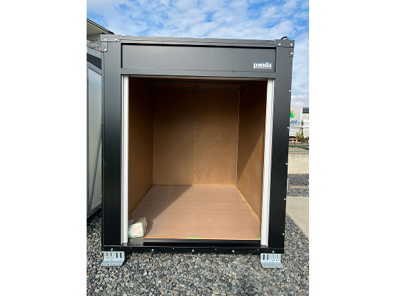 栃木県 1.60坪 新棟 Panda3 外観 シャッター開口
