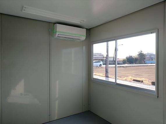 栃木県 2.16坪 中古 CT-32J 内観 エアコン