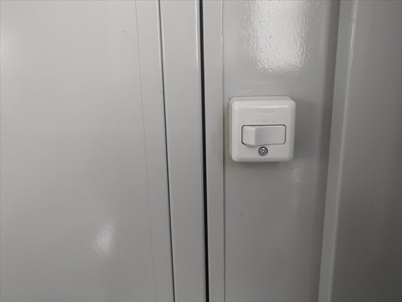 栃木県 2.83坪 中古 CT-41J 内観 スイッチ