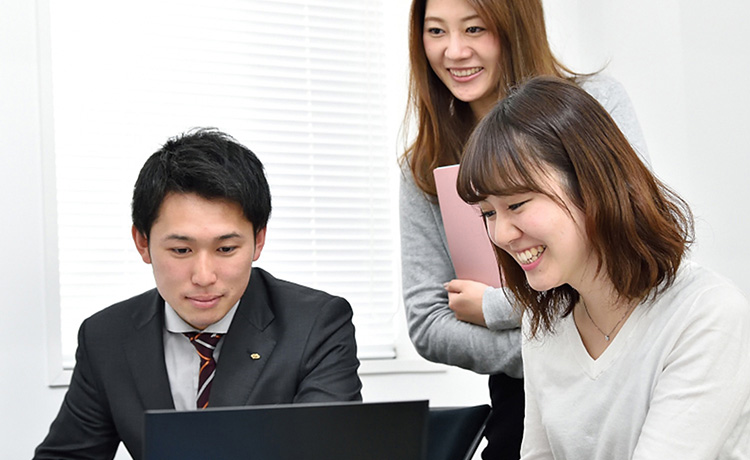 採用情報