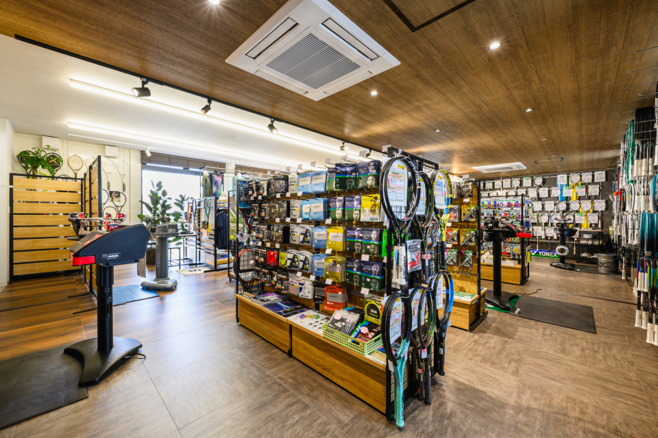 ユニットハウス・プレハブ・コンテナ 93MS1H 7連棟 平家建て スポーツ用品店 内観➁