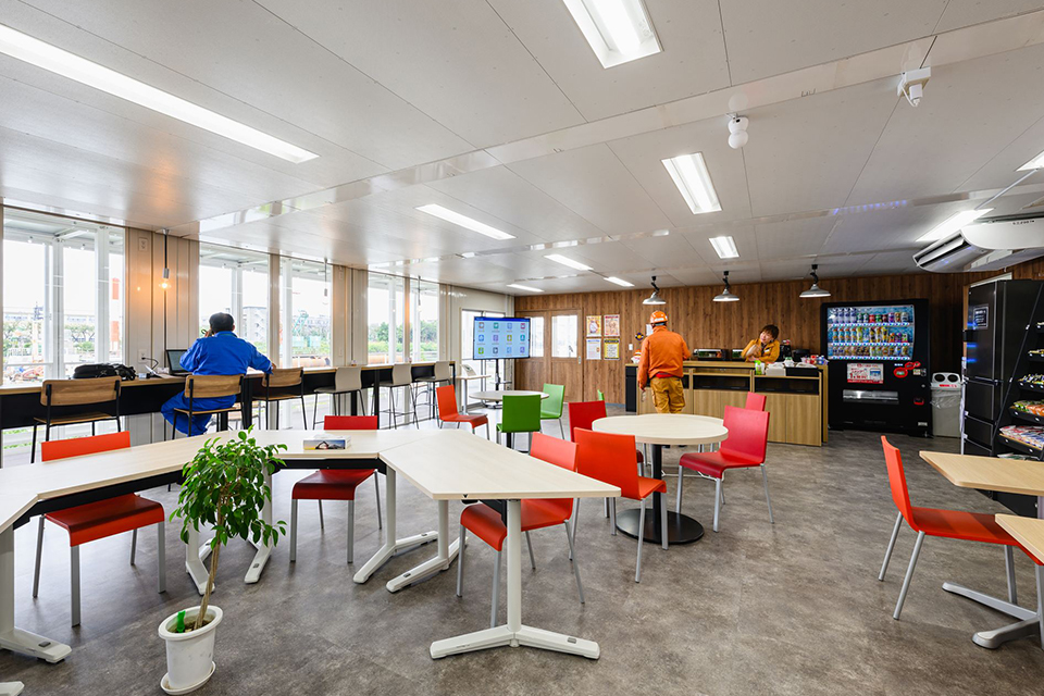 75MS1 12連棟 平家建て 外観 ユニットハウス・プレハブ・コンテナ