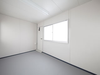 丈夫で安心の軽量鉄骨構造