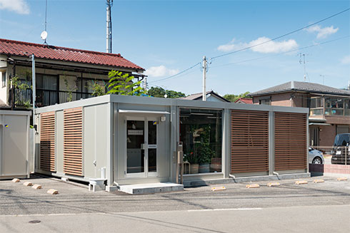 取引中】【早い者勝ち！】引き取り限定の広さ約4坪のプレハブ小屋